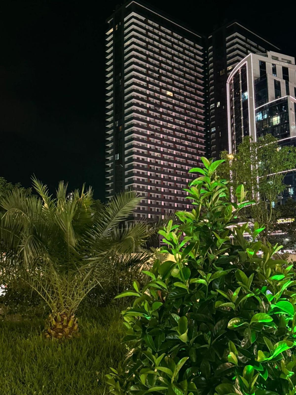 Moonlight Apart-Hotel Batumi Exterior photo